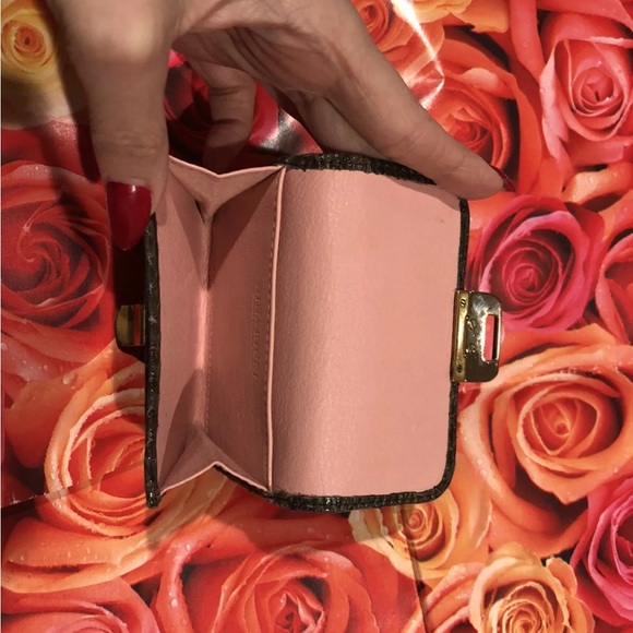 Nina Ricci Vintage 80’s 90’s Taupe/Brown Snake Leather Small Wallet - Picture 10 of 15